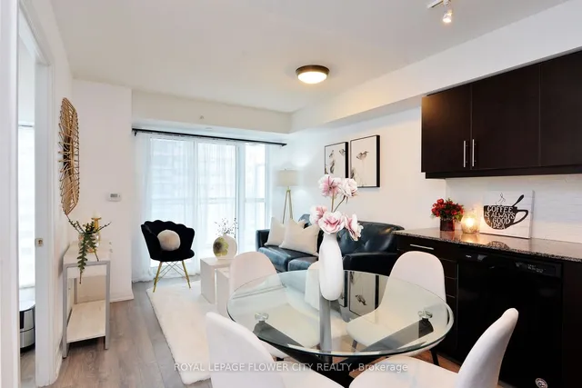 Additional image 14 of 30 Meadowglen Pl Unit 1003