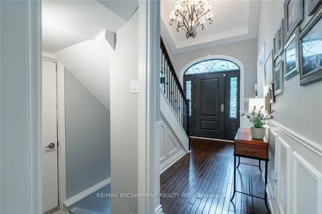 Additional image 6 of 3300 Lakeshore Rd