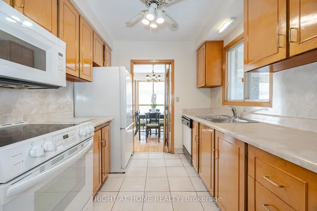 Additional image 10 of 193 GILTSPUR Dr