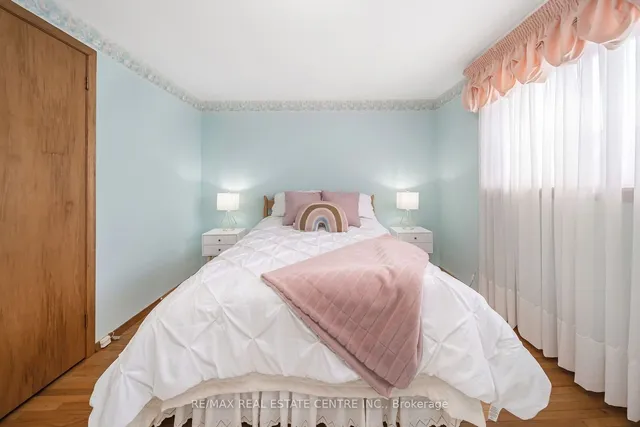 Additional image 29 of 32 Governor Grove Cres