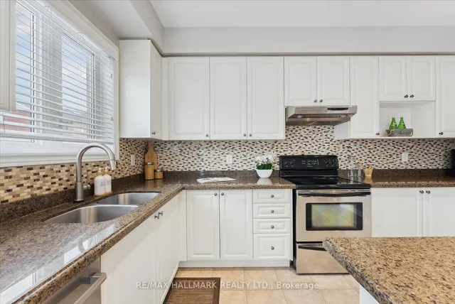 Additional image 14 of 343 Giddings Cres