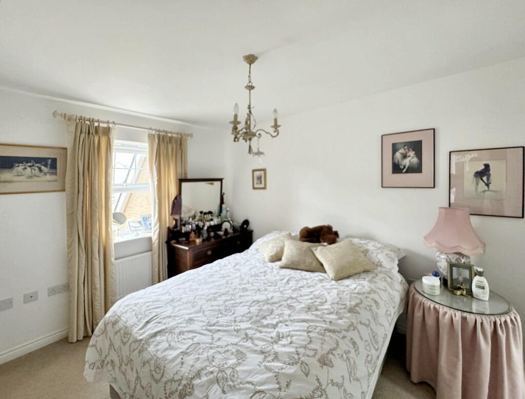 Additional image 19 of Wells View Drive, Bromley, BR2