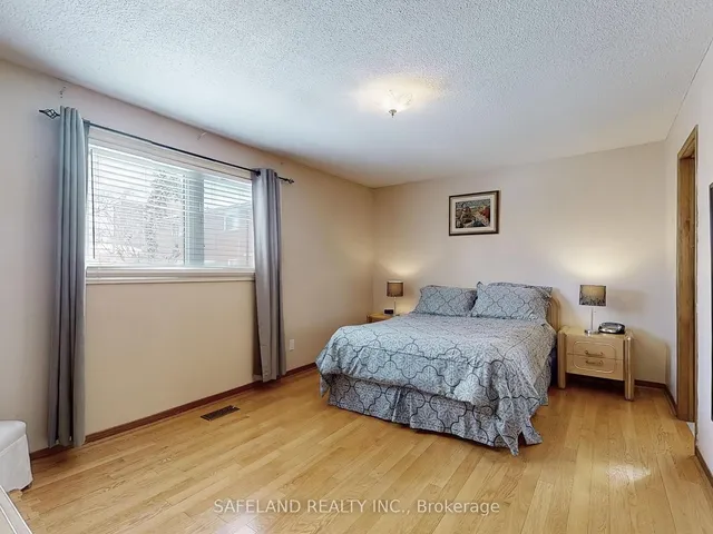 Additional image 25 of 5 Circuit Crt