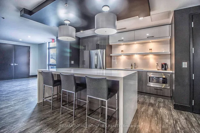 Additional image 37 of 88 Colgate Ave Unit 328