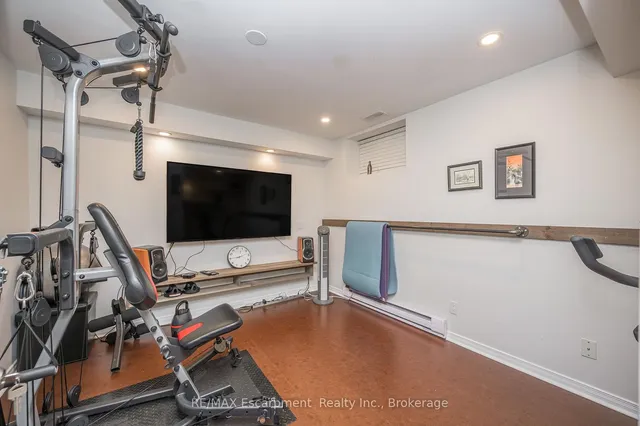 Additional image 35 of 402 PATRICIA Dr