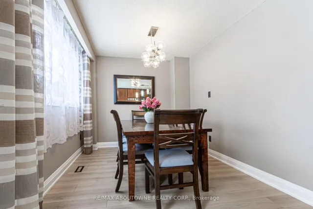 Additional image 17 of 1373 Harmsworth Sq