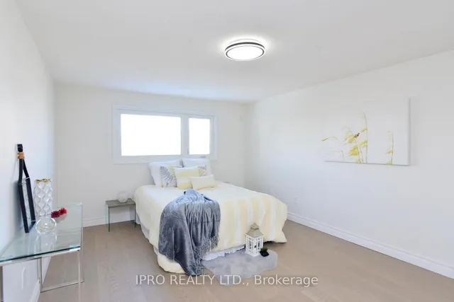 Additional image 23 of 14 Paramount Pl