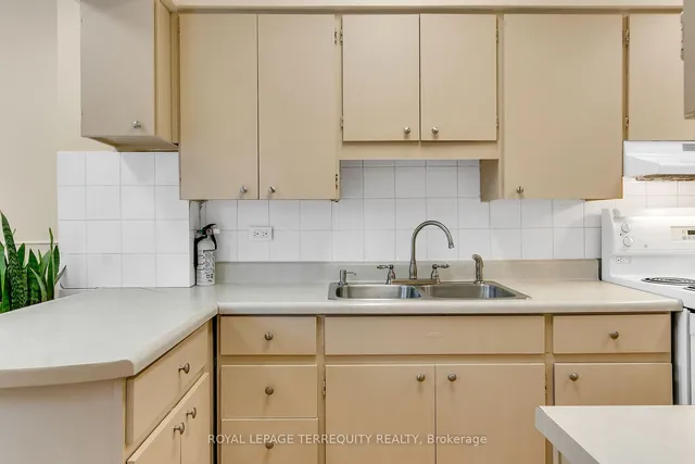 Additional image 25 of 51 Joseph St