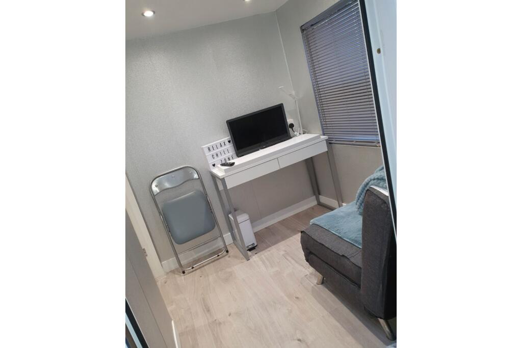 Additional image 19 of Farm road, Rowley Regis, B65