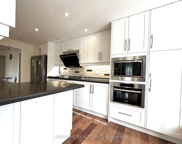 Additional image 11 of 175 Bamburgh Circ Unit 404