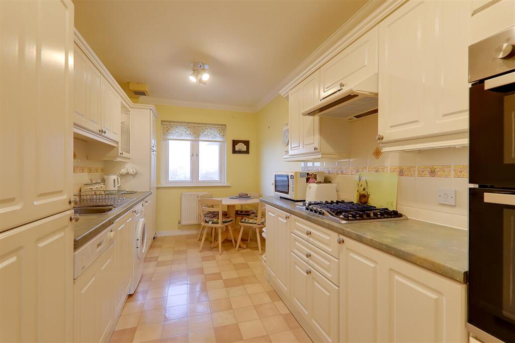 Additional image 9 of Roberts Marine Mansions, West Parade, Worthing