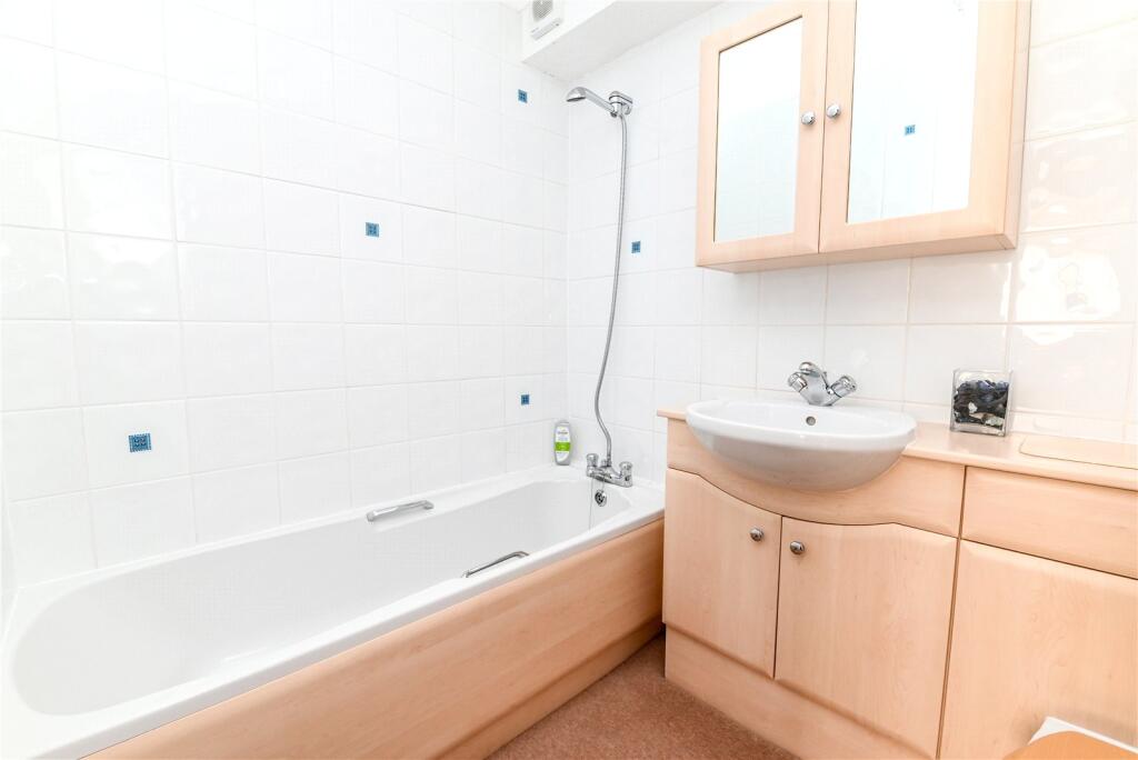 Additional image 7 of Janred Court, Sea Road, Barton on Sea, Hampshire, BH25