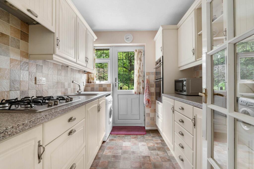 Additional image 8 of Springfield Road, Alcester, B49