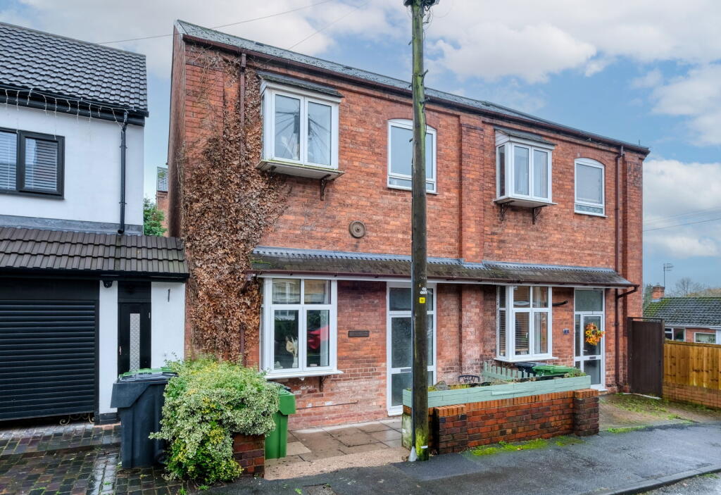 Minton Mews, Carlyle Road, Aston Fields, Bromsgrove, B60 2PN