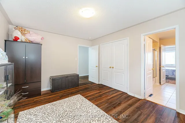 Additional image 29 of 25 Laurentide Cres