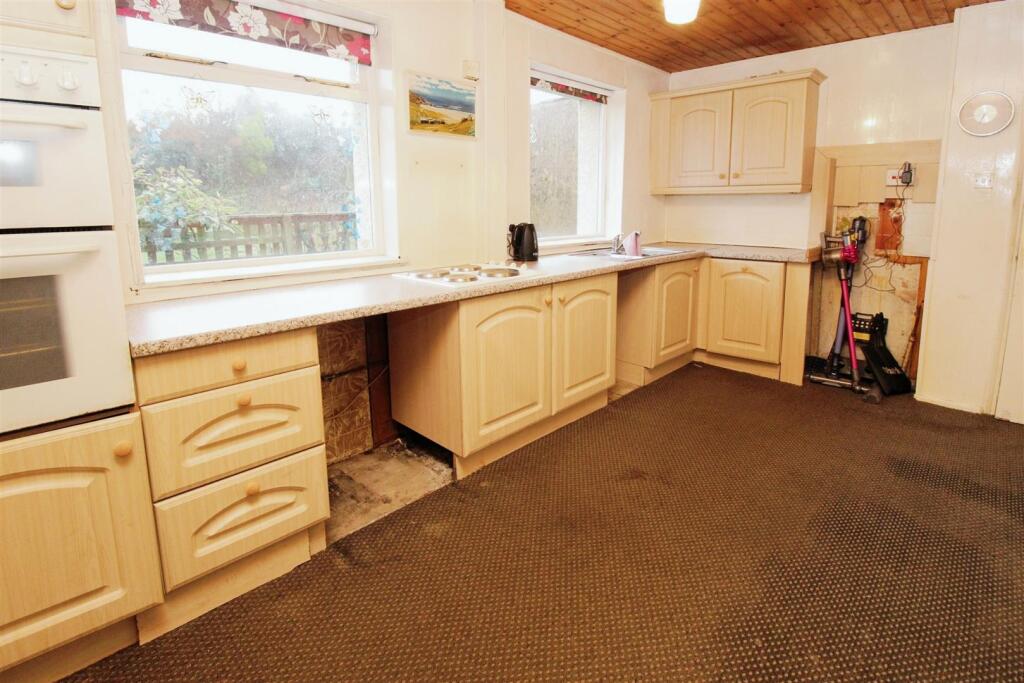 Additional image 5 of Summerlands Grove, Bradford, BD5 8QU