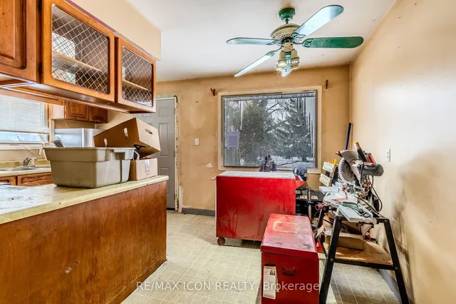 Additional image 9 of 263 Fergus Ave