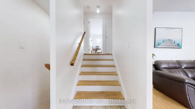 Additional image 9 of 65 Reigate Ave