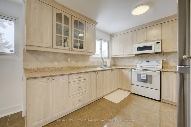 Additional image 10 of 55 McCallum Crt