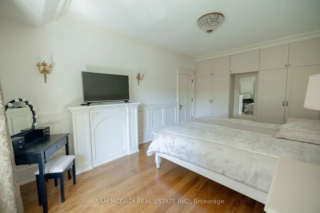 Additional image 25 of 246 Riverside Dr