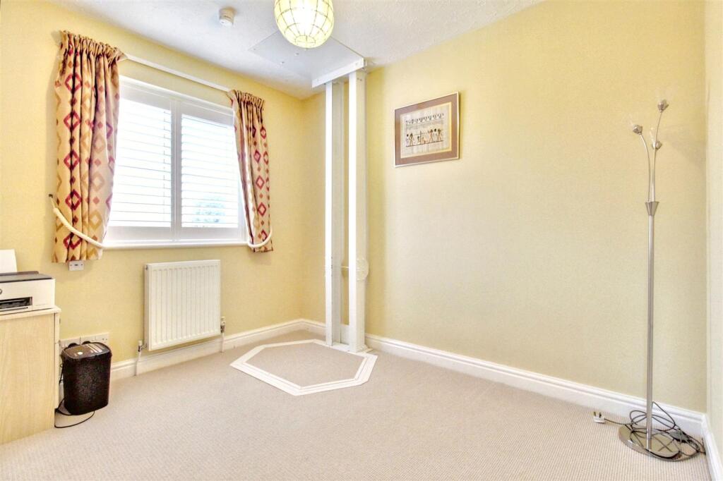 Additional image 22 of Glebeside Close, Worthing