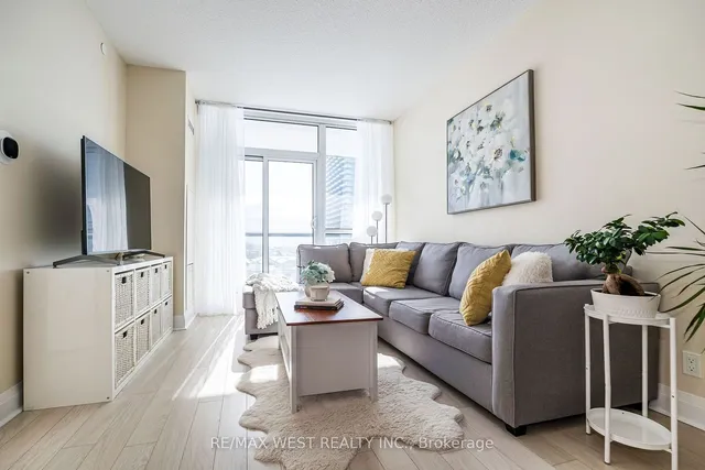 Additional image 8 of 15 Zorra St Unit 605