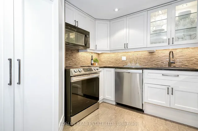 Additional image 18 of 135 George St Unit 402