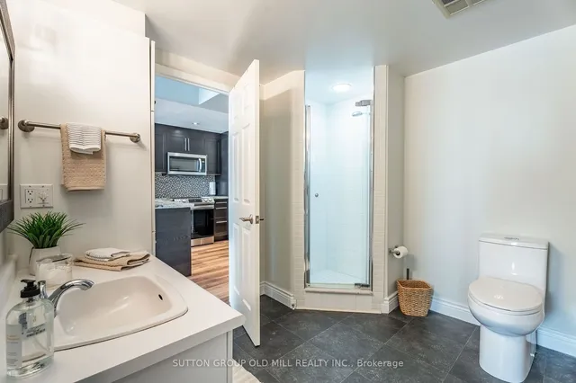 Additional image 15 of 415 Locust St Unit 406