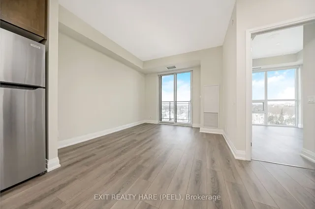 Additional image 18 of 15 Lynch St Unit 901