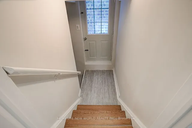 Additional image 29 of 17 Pale Moon Cres