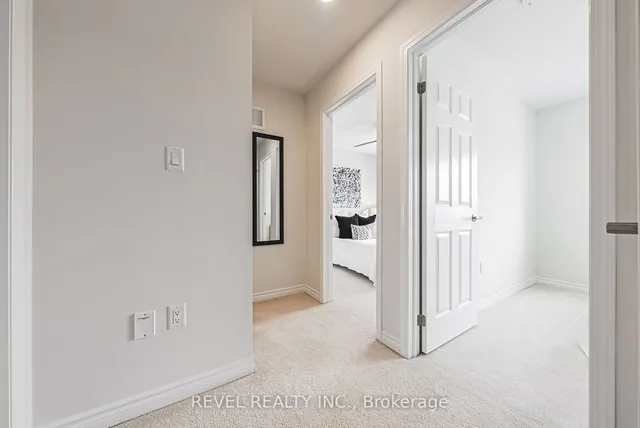 Additional image 17 of 19 Tight Crt
