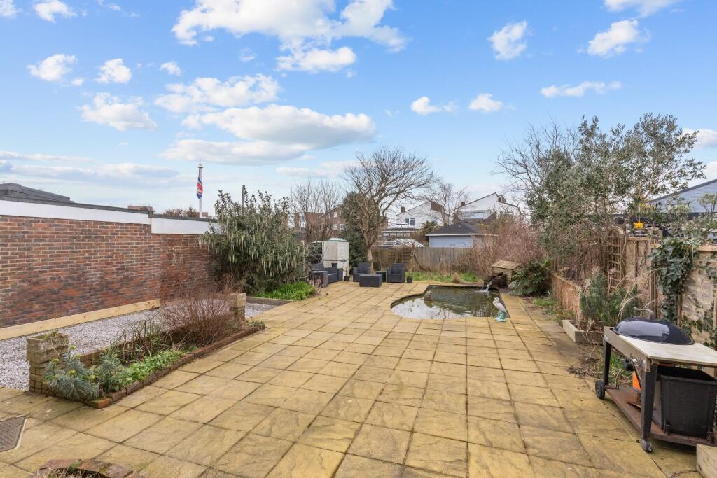 Additional image 14 of Falcon Close, Shoreham-By-Sea, West Sussex, BN43 5HN
