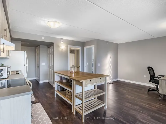 Additional image 10 of 716 Main St Unit 1008