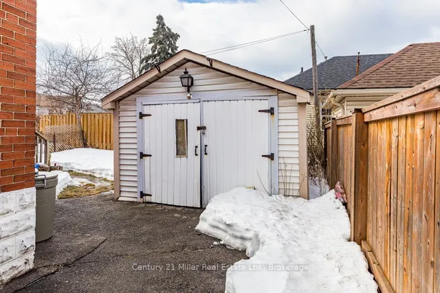 Additional image 40 of 131 Harmony Ave