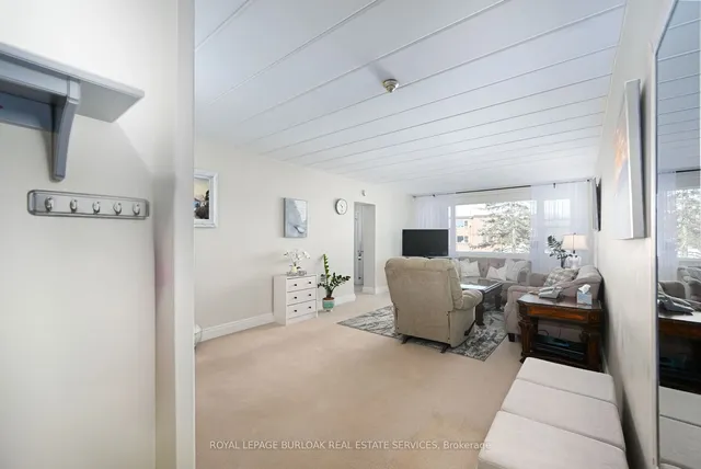 Additional image 7 of 2422 New St Unit 9