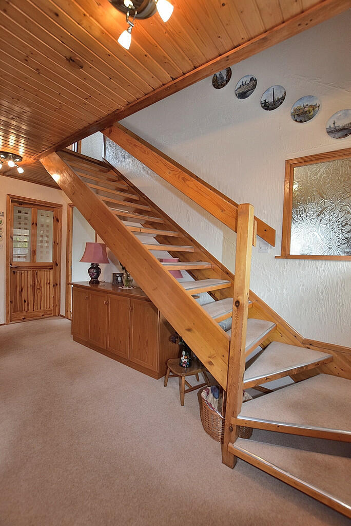 Additional image 24 of Whitefields Drive, Richmond