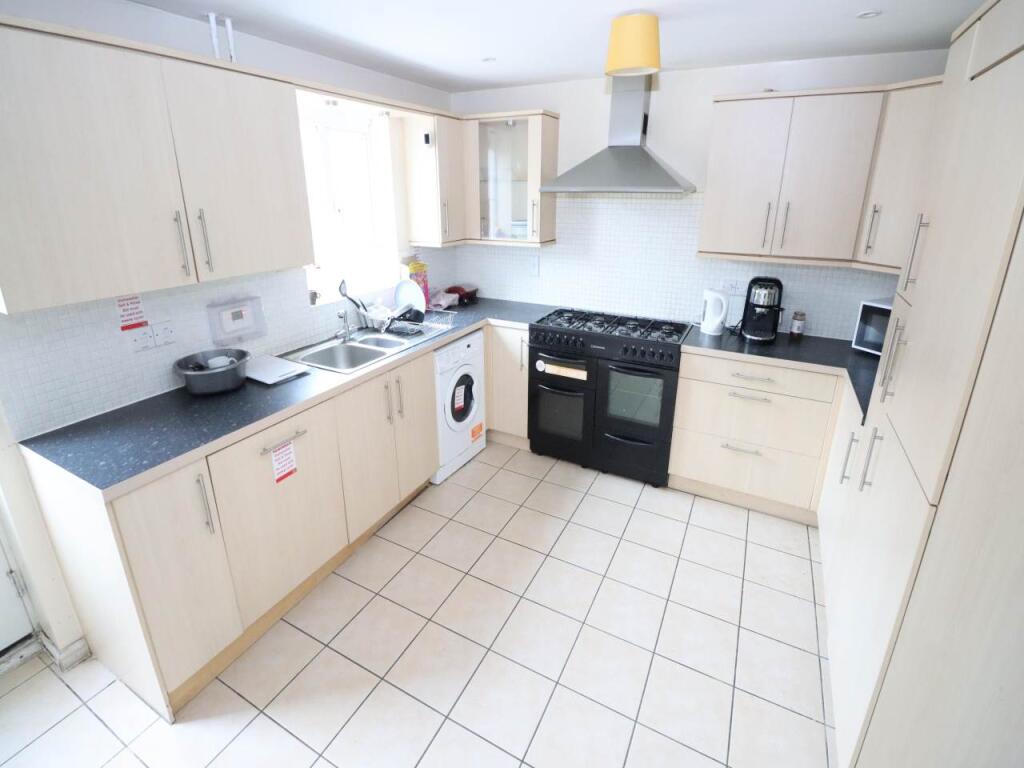 Additional image 2 of Dragon Road, Hatfield, Hertfordshire