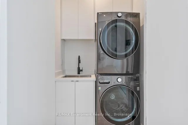 Additional image 34 of 1405 ACTON Cres