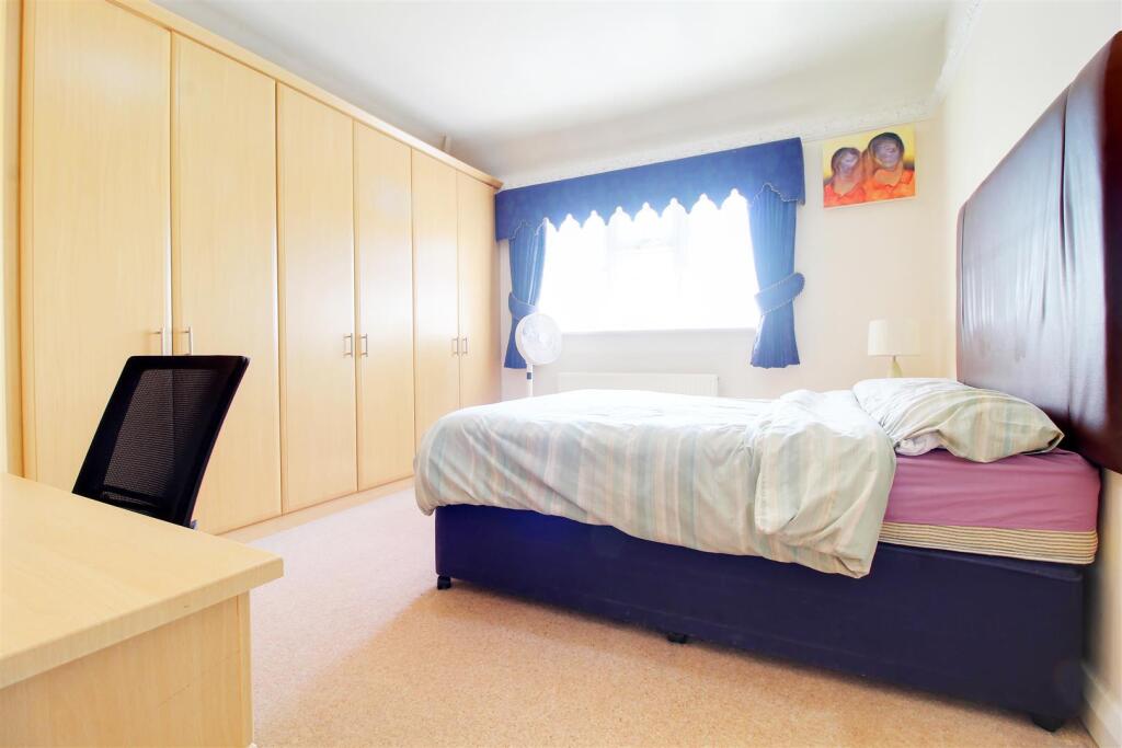 Additional image 30 of Mymms Drive, Brookmans Park, Hatfield