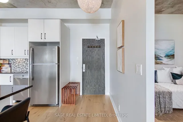 Additional image 4 of 201 Carlaw Ave Unit 509