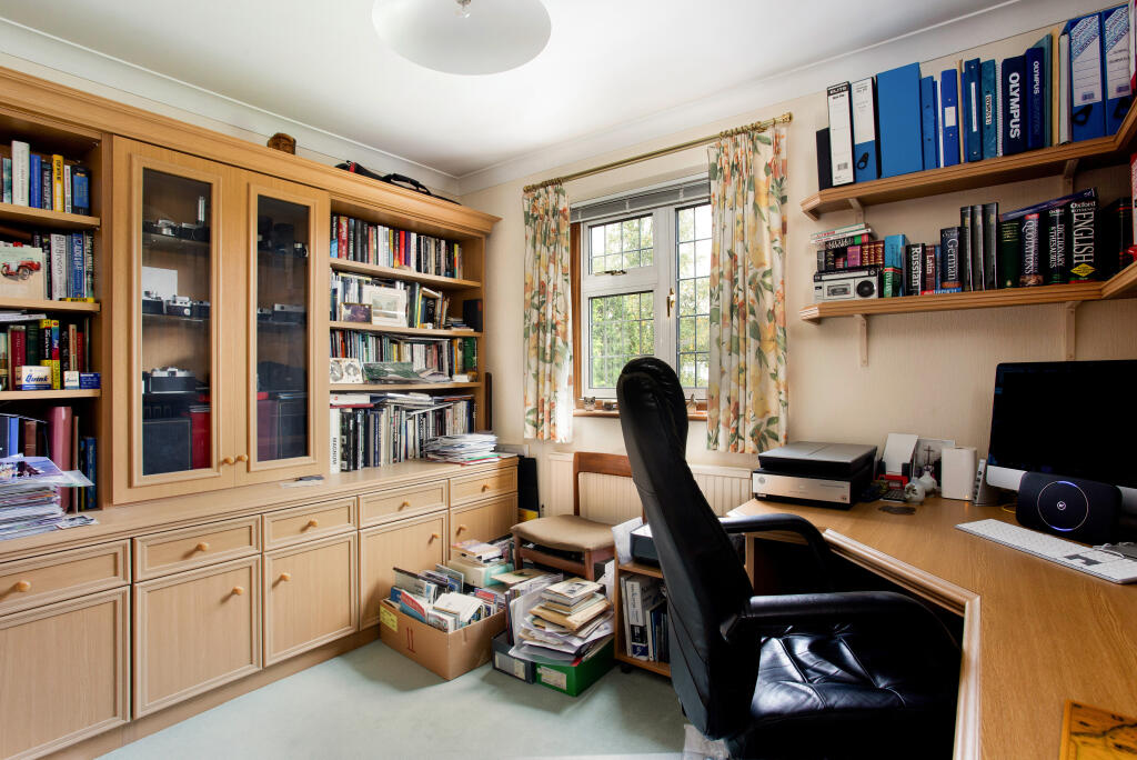 Additional image 18 of The Chowns, Harpenden, AL5