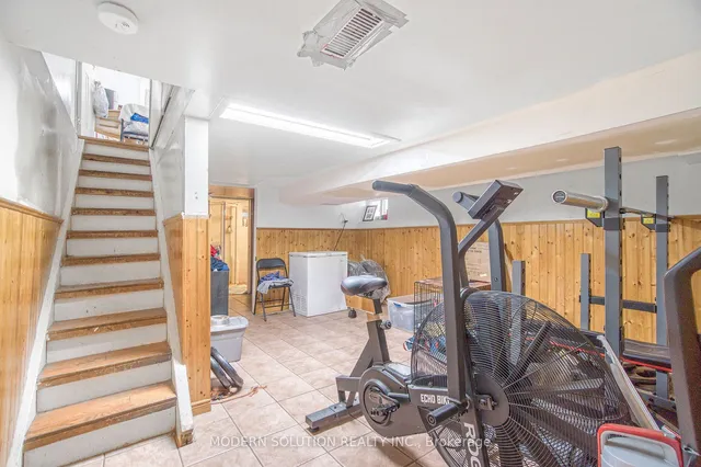 Additional image 14 of 2 Rockwell Ave