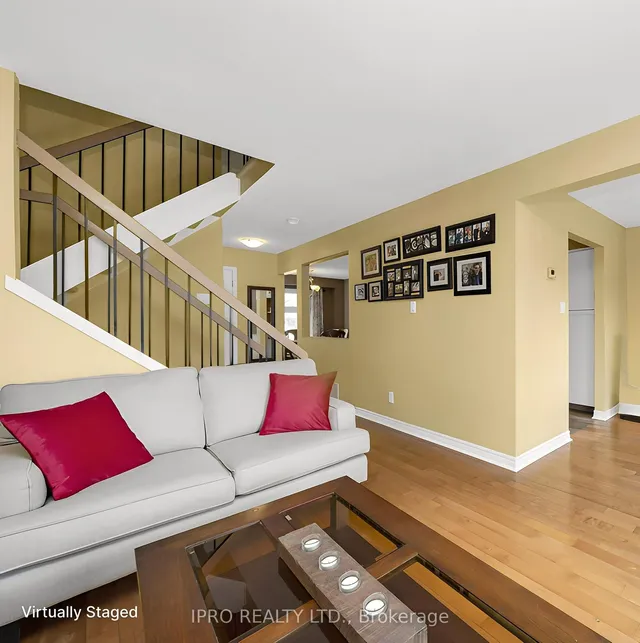 Additional image 13 of 1550 Grosvenor St Unit 32