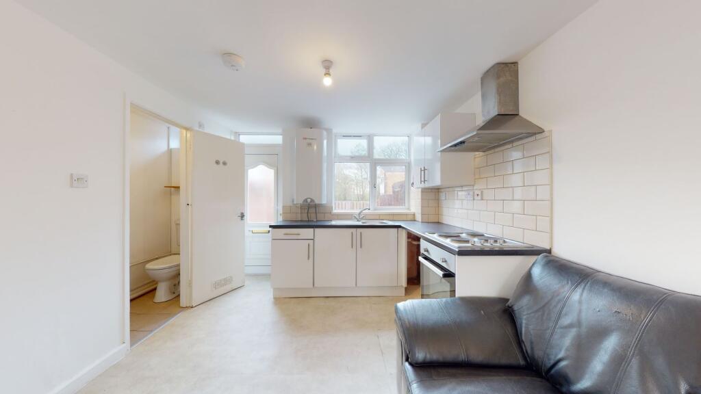 Additional image 2 of 118A Round Wood, Llanedeyrn, Cardiff, CF23 9PJ