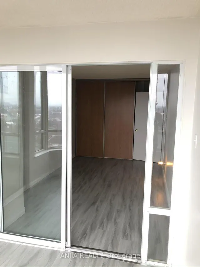 Additional image 13 of 350 Alton Towers Circ Unit 706