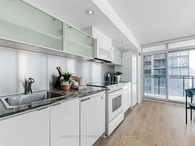 Additional image 9 of 4K Spadina Ave Unit 1002