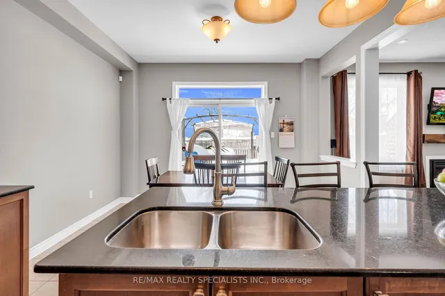 Additional image 20 of 142 Lloyd Sanderson Dr