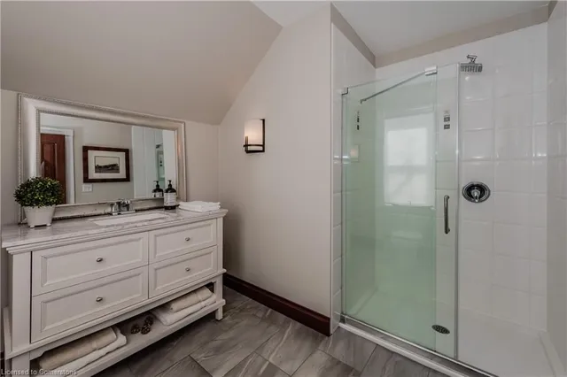 Additional image 27 of 33 Roland St