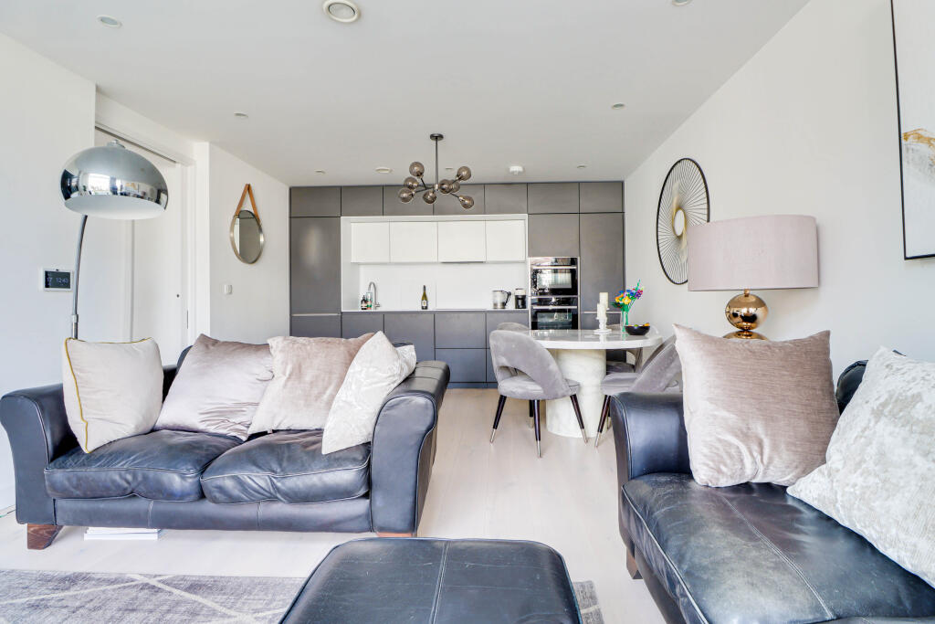 Additional image 9 of Gabriel Square, St. Albans, Hertfordshire, AL1