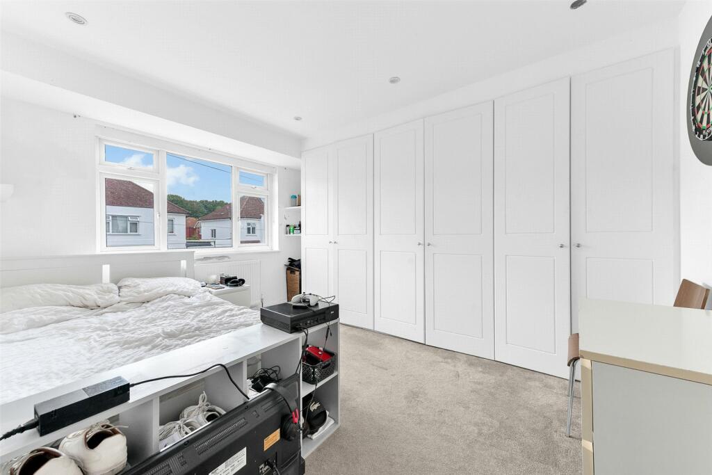 Additional image 15 of Daerwood Close, Bromley, Kent, BR2